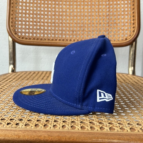 LA Dodgers California Fitted MLB Hat - Picture 4 of 7